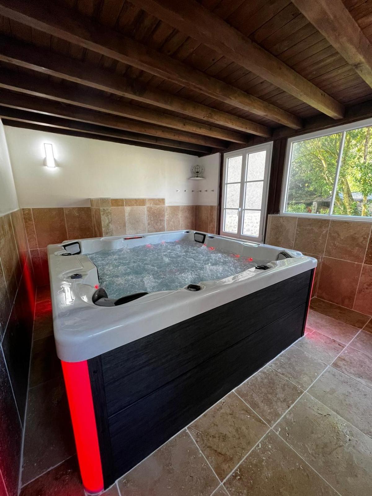 Le Domaine Du Cerf - Gites, Nature Et Spa Saint-Ouen-les-Vignes Exterior foto